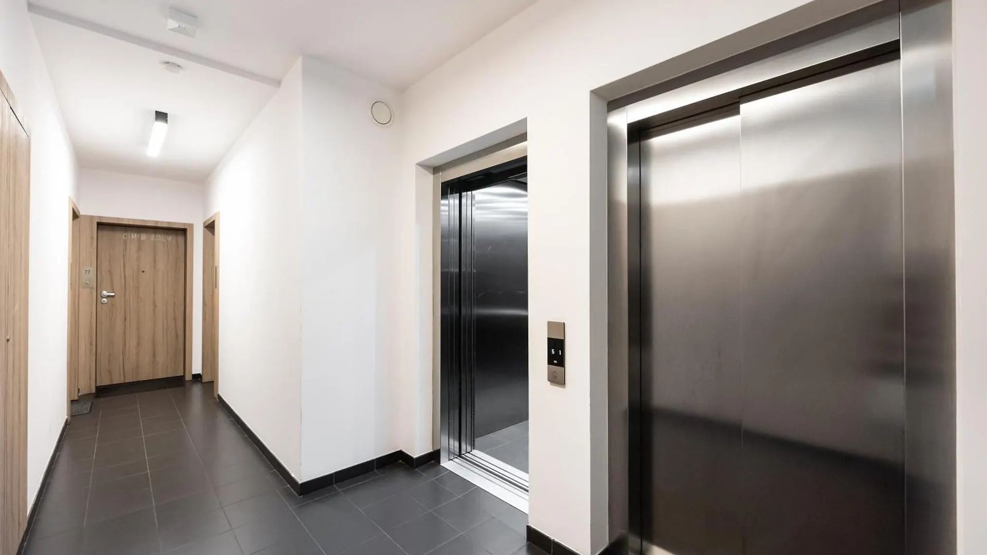Racjonalizacji Modern Apartment Varsóvia